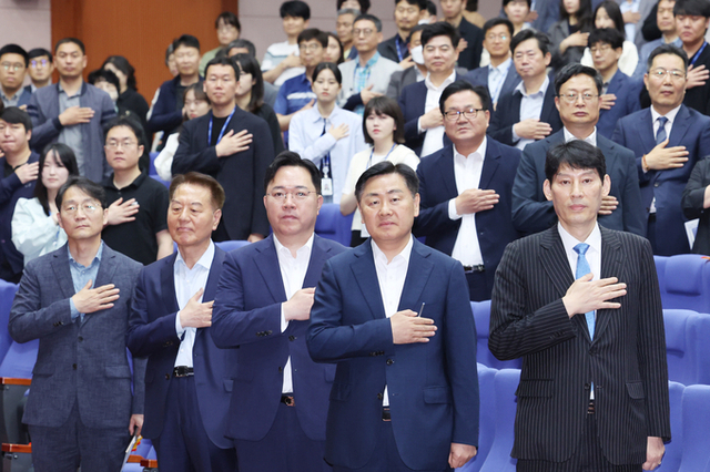 김관영 도지사, 직원들과 도정운영 추진상황 소통