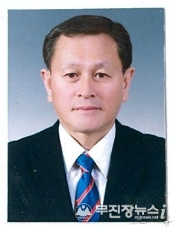 최한웅