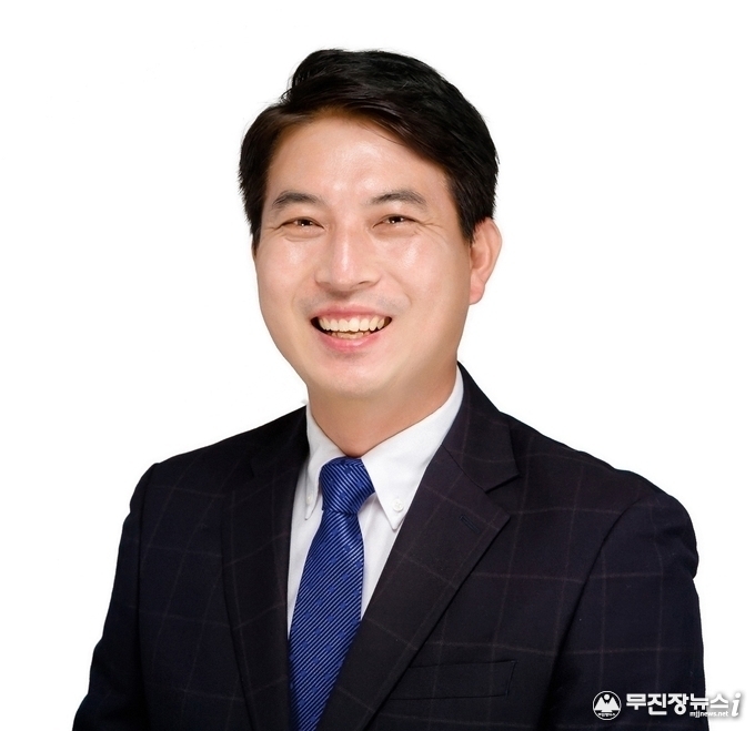 최윤선 위원장