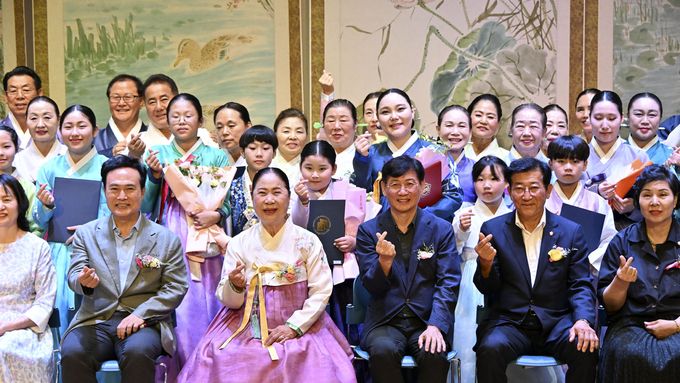 제16회 장수논개 전국판소리경연대회 총 374명 참가 박세미 씨 명창부 대상!