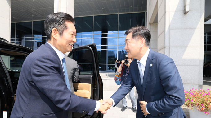 전북도-더불어민주당, 지역발전 예산·현안 해결 '맞손'