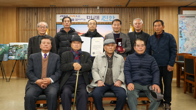 진안군, 6.25전쟁 호국영웅 고 오재춘 대위의 공적을 기리다...
