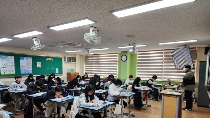 "기초학력 미도달 학생부터 중위권 학생까지 아우른다"