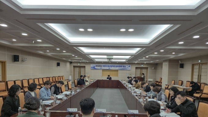 100개 사업, 총 3,577억 원 투입… 청년 일자리·주거·복지 지원 확대