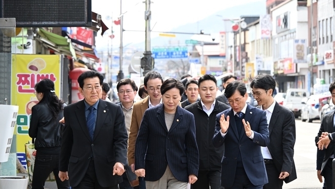 장수군, 농어촌 기본소득 ‘첫 지급’...군민과 함께 축하
