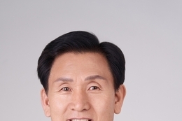 동창옥 진안군수 출마예정자, 더불어민주당에 정책공약서 제출