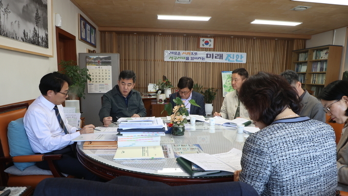 중동 전쟁 장기화로 경제불안 확산... 진안군, 비상경제 TF 가동·